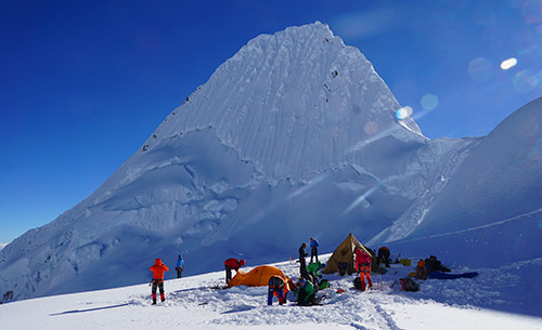 Alpamayo